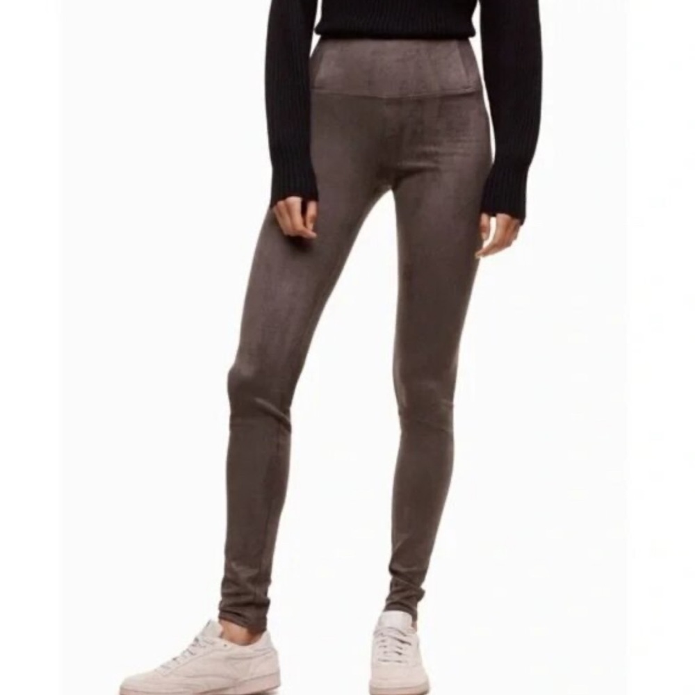Aritzia Wilfred Free Daria Velvet High Rise Leggings